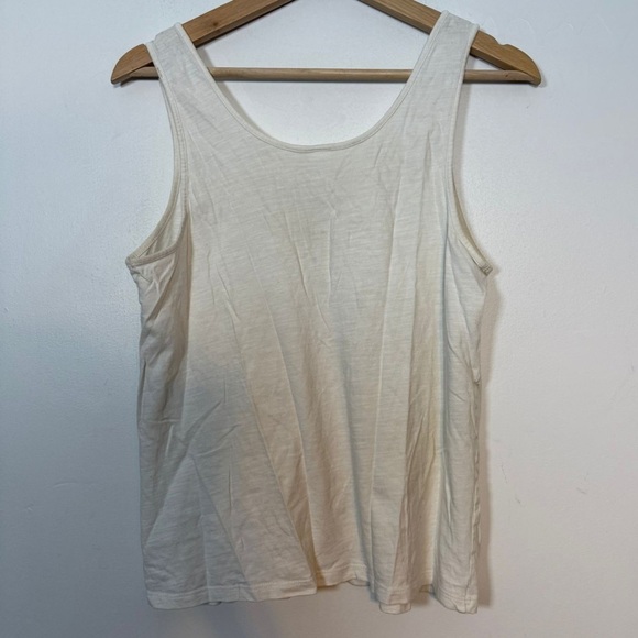 Old Navy Women’s White Button-Front Tank Top - Size S - Picture 4 of 5